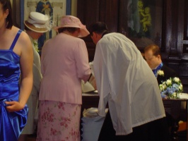 2005 05 28 RegisterSigning2